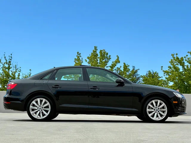 2017 Audi A4 Premium - Photo 8