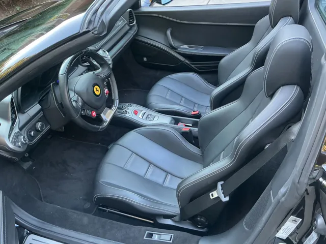 2013 Ferrari 458 Spider Base photo 15