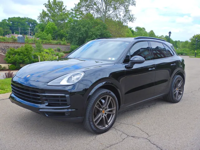 2019 Porsche Cayenne -'s photo