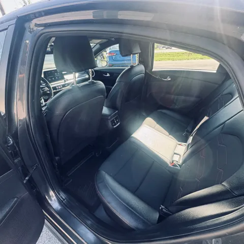 2021 Kia Forte GT - Photo 7