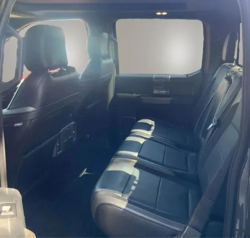 2020 Ford F-150 Raptor - Photo 12
