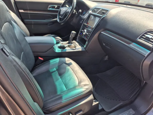 2017 Ford Explorer Limited - Photo 12