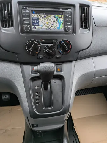 2018 Nissan NV200 21