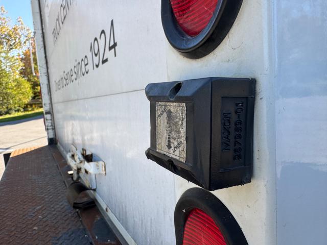 2015 Hino 195 Box truck