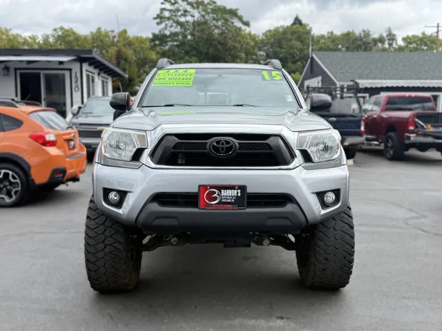 2015 Toyota Tacoma SR5 photo 2