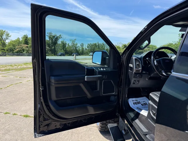 2018 Ford F-150 Platinum - Photo 14