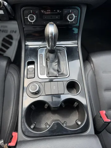 2011 Volkswagen Touareg Sport - Photo 21