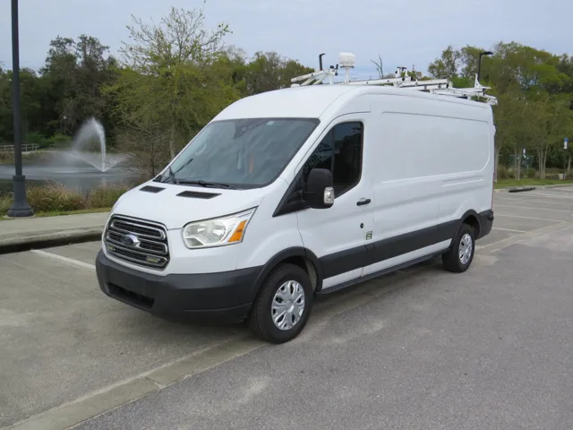 2016 Ford Transit Base's photo