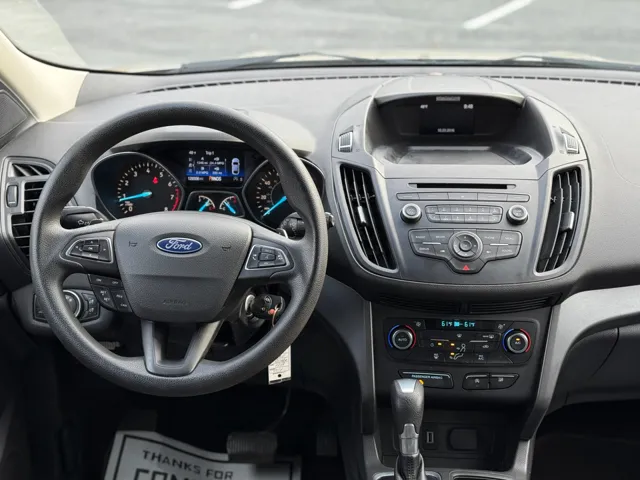 2017 Ford Escape SE - Photo 28