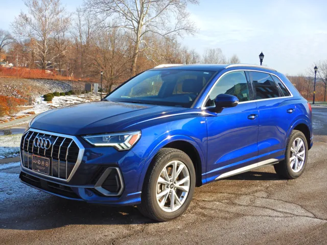 2024 Audi Q3 S Line Premium's photo