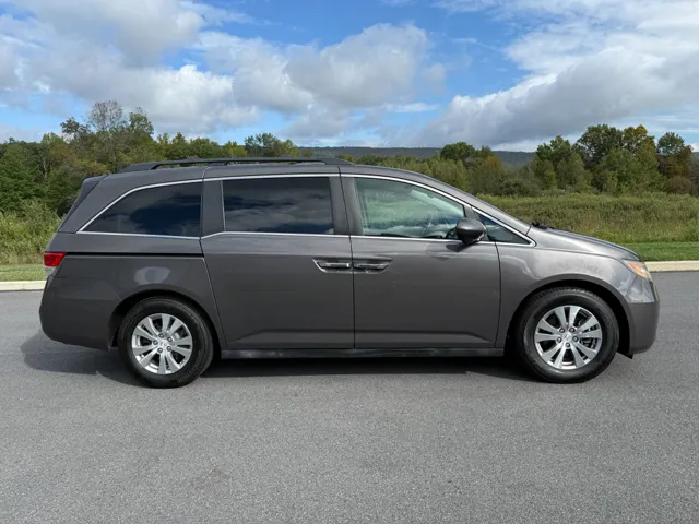 2015 Honda Odyssey EX-L photo 4