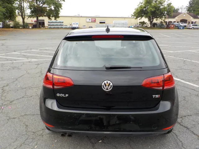 2015 Volkswagen Golf TSI SE photo 8