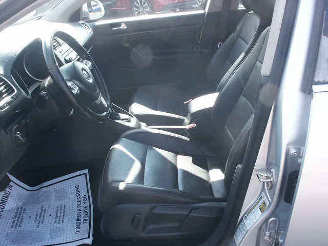 2011 Volkswagen Jetta SportWagen SE - Photo 6