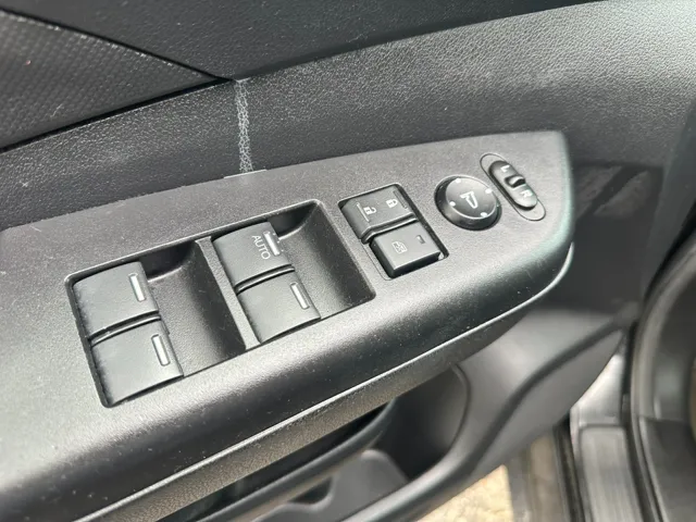 2016 Honda CR-V LX - Photo 14