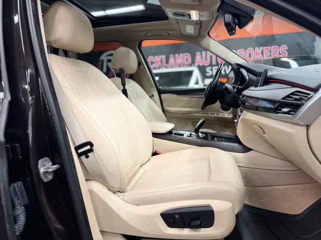 2015 BMW X5 xDrive35i - Photo 17