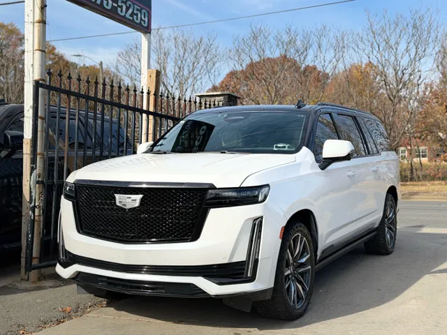 2021 Cadillac Escalade ESV Sport's photo