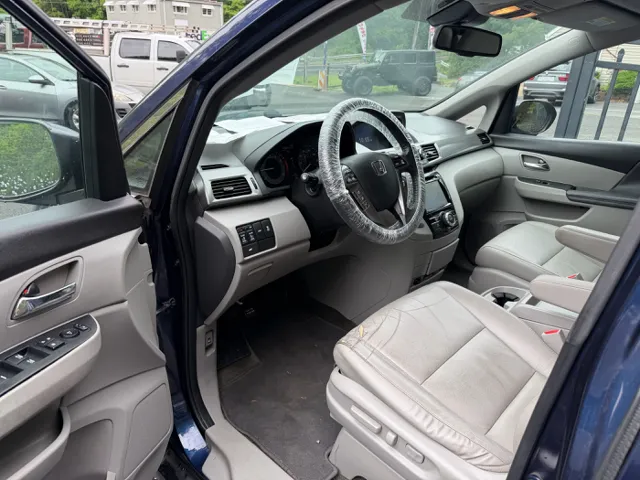 2016 Honda Odyssey EX-L - Photo 12