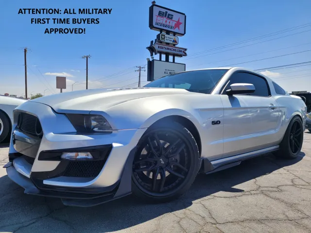 2014 Ford Mustang GT Premium's photo