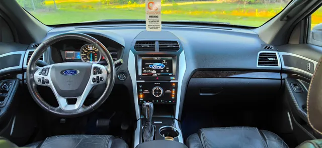 2015 Ford Explorer Limited - Photo 7