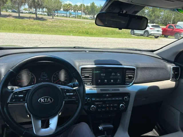 2020 Kia Sportage EX - Photo 9