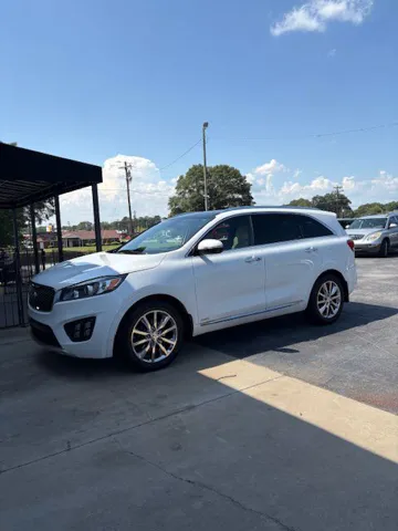 2016 Kia Sorento Limited's photo