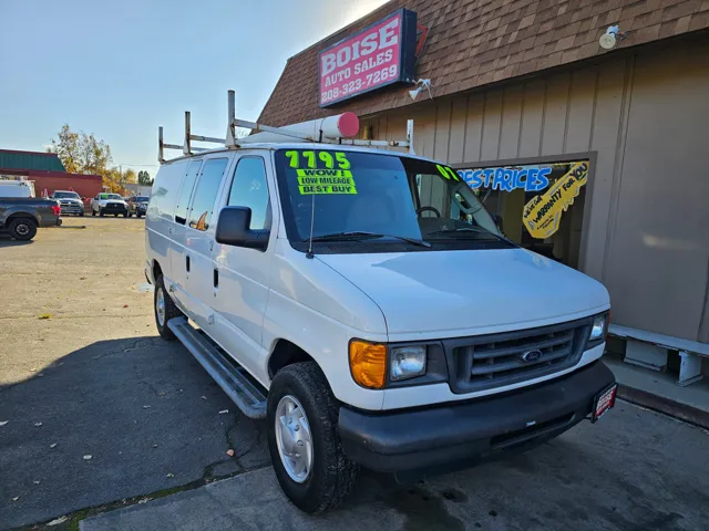 2007 Ford Econoline Van Commercial's photo