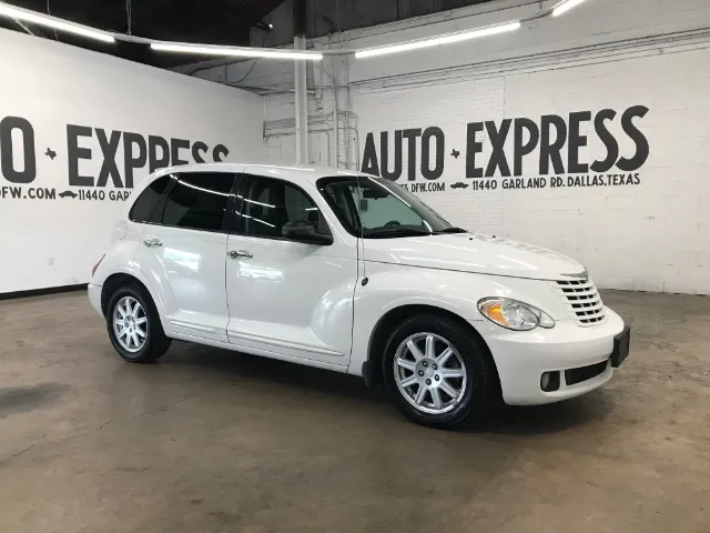 2008 Chrysler PT Cruiser Touring Edition's photo