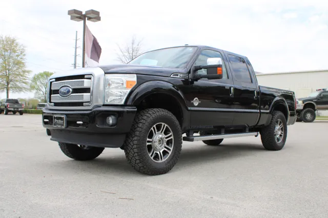 2016 Ford F-250 Lariat 4x4 Crew Cab 8' Box's photo