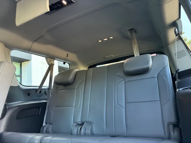 2015 Chevrolet Suburban LT - Photo 23