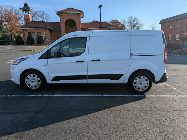 2022 Ford Transit Connect XLT's photo