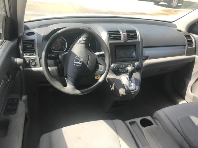 2010 Honda CR-V LX - Photo 11