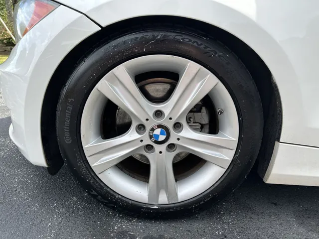 2011 Bmw 128i 1-Series photo 6