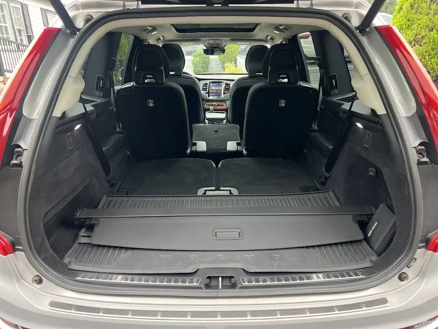 2023 Volvo XC90 Plus - Photo 23
