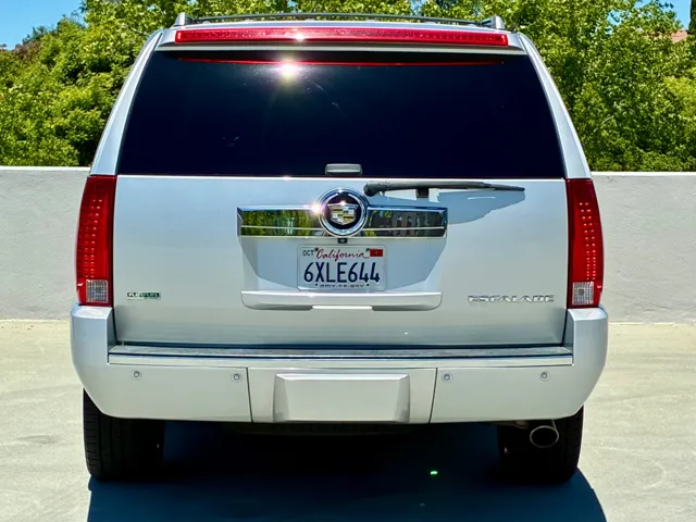 2012 Cadillac Escalade ESV Base - Photo 11