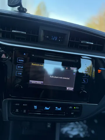 2019 Toyota Corolla LE - Photo 15