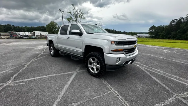 2018 Chevrolet Silverado 1500 LT Z71 4X4 Crew Cab Short Box's photo