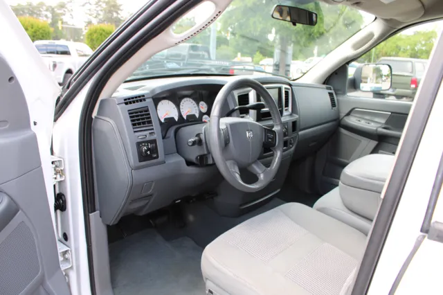 2007 Dodge Ram 2500 Pickup ST - Photo 14
