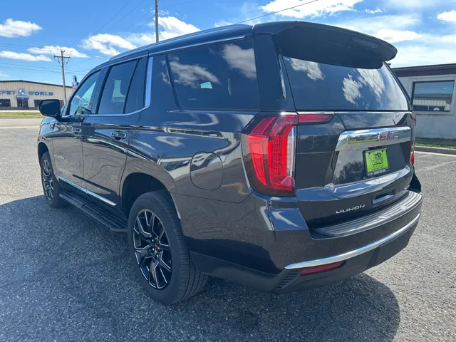 2023 GMC Yukon SLT - Photo 7