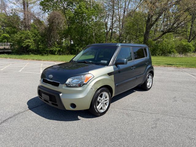 2011 Kia Soul +