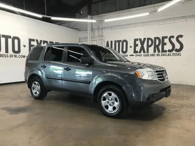 2013 Honda Pilot LX's photo