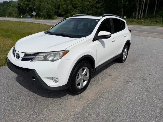 2013 Toyota RAV4 XLE's photo