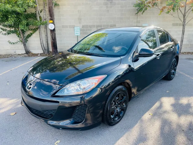 2013 Mazda MAZDA3 i SV