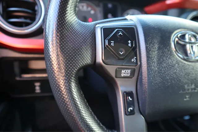 2017 Toyota Tacoma TRD Off Road - Photo 18