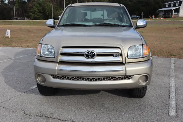 2003 Toyota Tundra SR5's photo