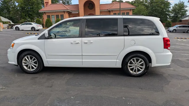 2015 Dodge Grand Caravan  FWD photo