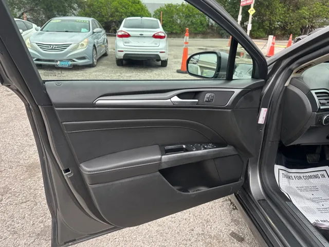 2014 Ford Fusion SE - Photo 11
