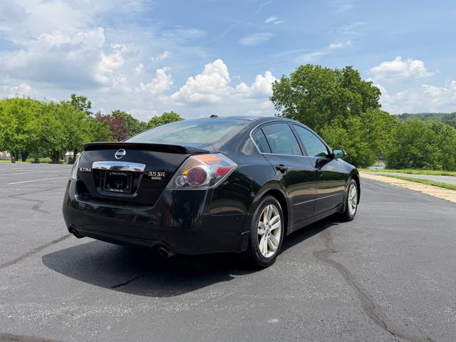 2010 Nissan Altima 3.5 SR