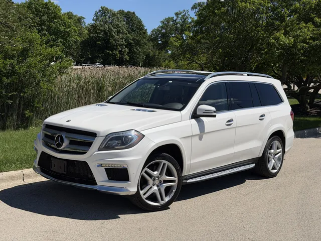 2015 Mercedes-Benz GL-Class GL 550 AWD photo