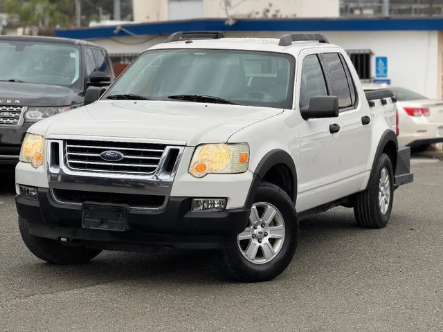 2009 Ford Explorer Sport Trac XLT's photo