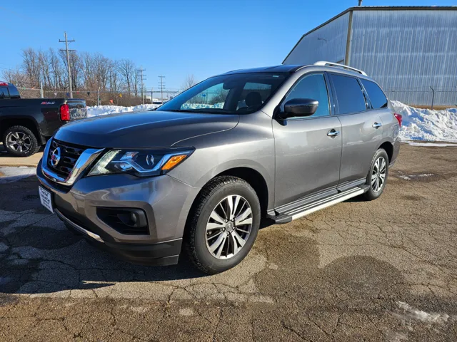 2019 Nissan Pathfinder SV